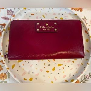 Kate spade wallet- Gently used
